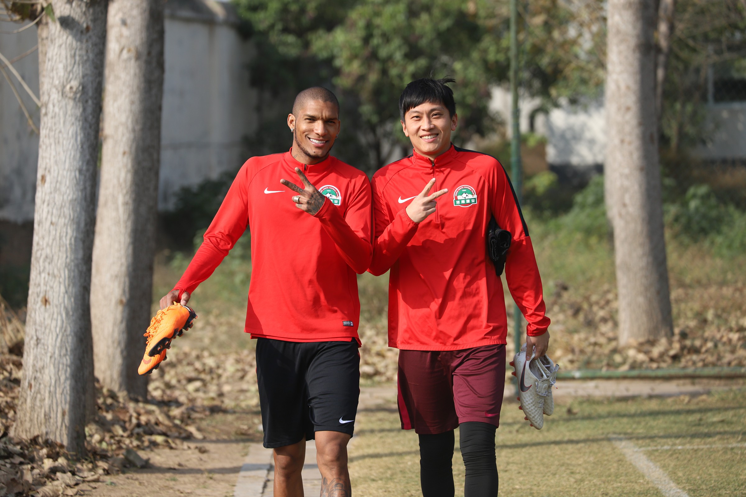 九游官方入口-一支实力强劲的队伍备战冠军之路